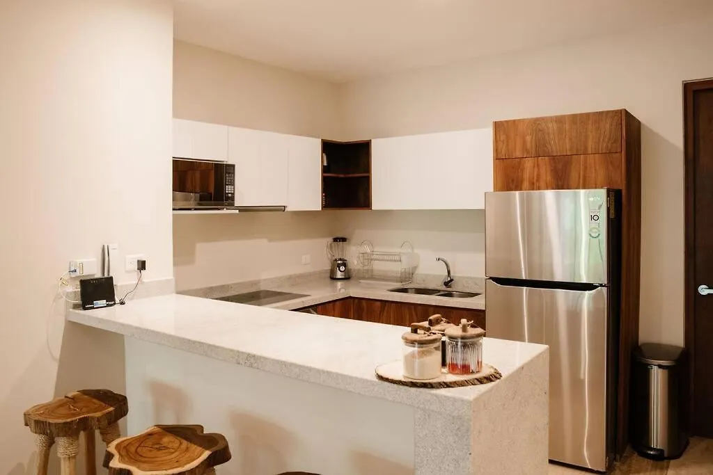 2 Bedroom Apt W/Amazing Rooftop & Jungle Views Tulum 0*,