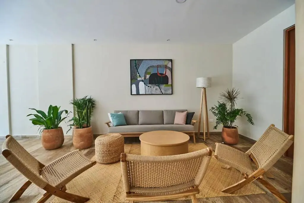 2 Bedroom Apt W/Amazing Rooftop & Jungle Views Tulum 0*,