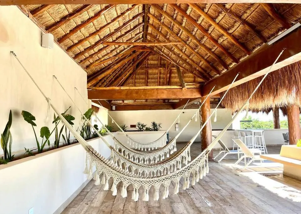 2 Bedroom Apt W/Amazing Rooftop & Jungle Views Tulum