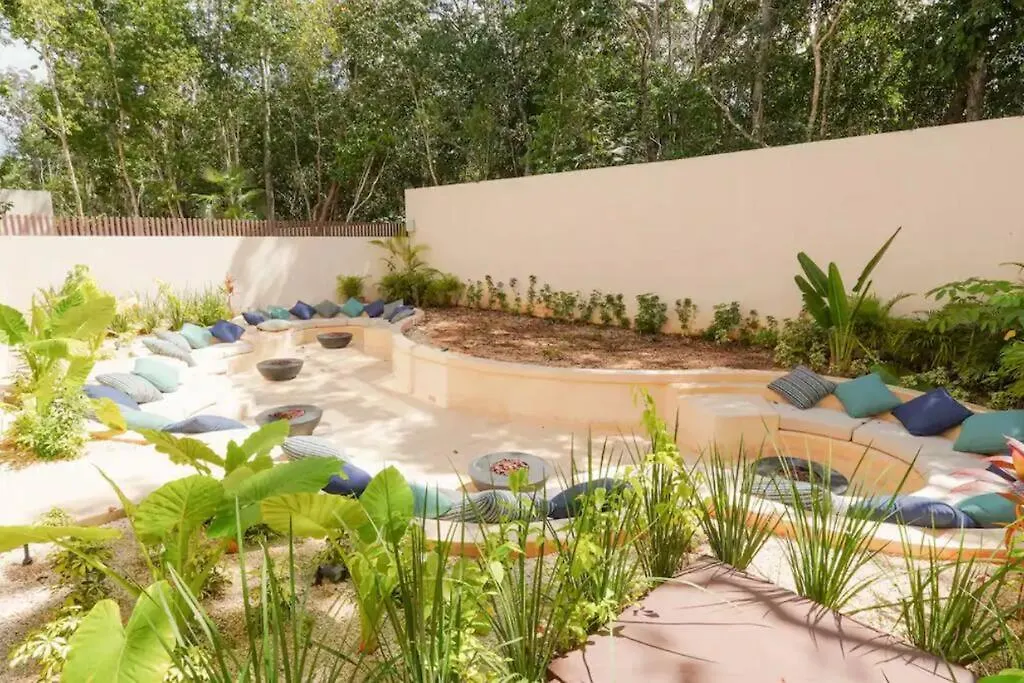 Apartment 2 Bedroom Apt W/Amazing Rooftop & Jungle Views Tulum