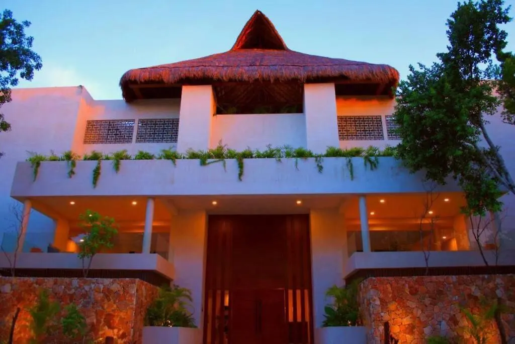 2 Bedroom Apt W/Amazing Rooftop & Jungle Views Tulum Apartment
